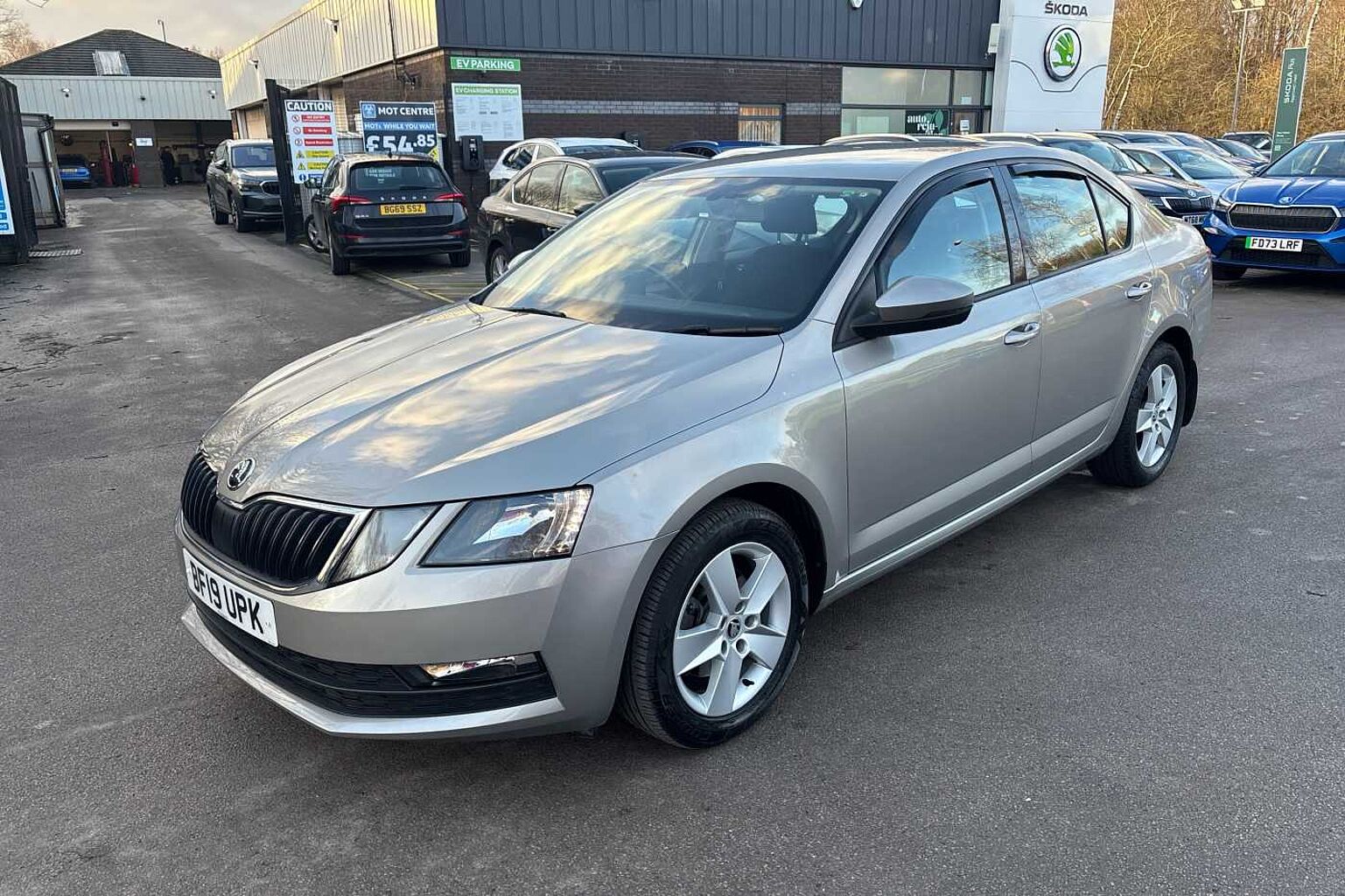 SKODA OCTAVIA 1.5 TSI SE 5dr