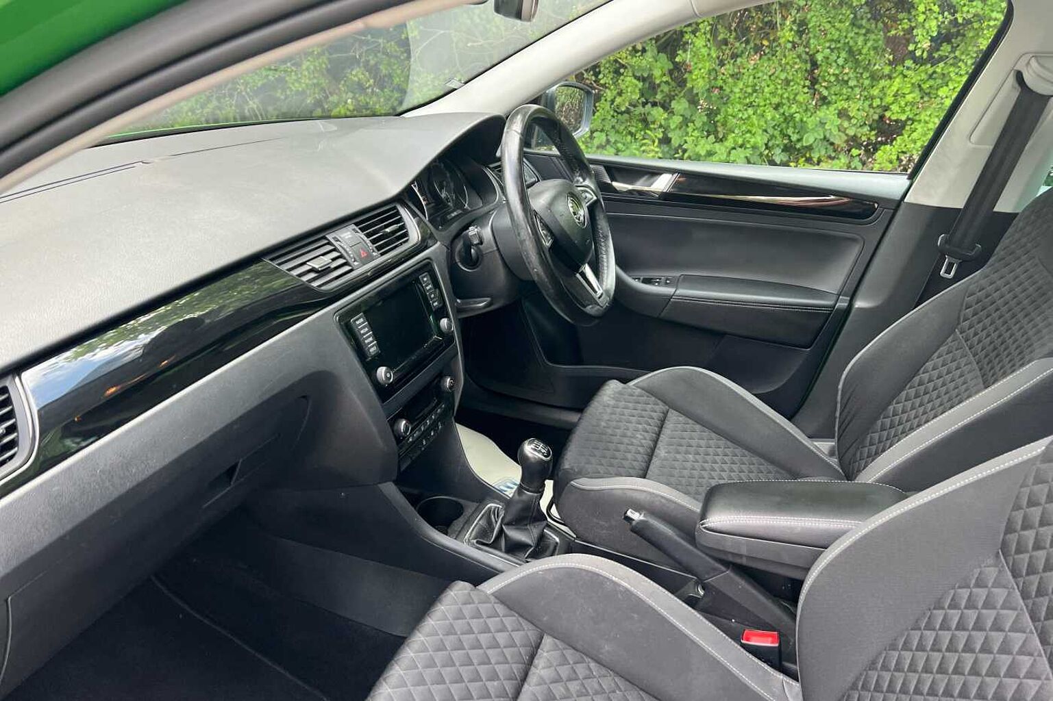 SKODA RAPID Spaceback 1.0 TSI 110 SE Sport 5dr
