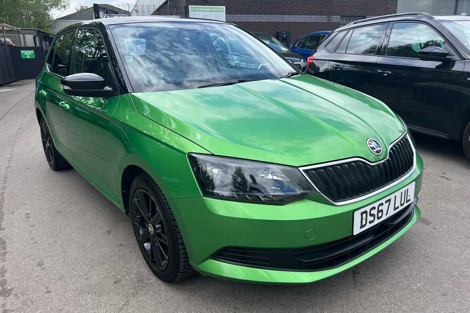 SKODA FABIA 1.0 MPI Colour Edition 5dr