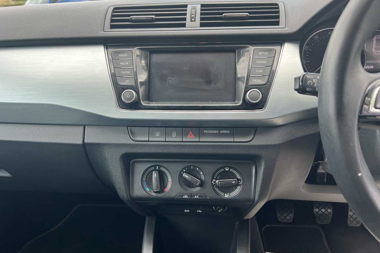 SKODA FABIA 1.0 MPI Colour Edition 5dr
