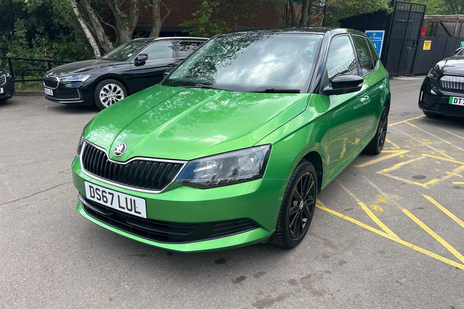 SKODA FABIA 1.0 MPI Colour Edition 5dr